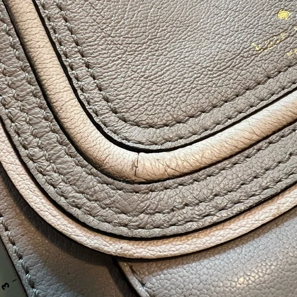 ⭐️ LOW START ⭐️ Kate Spade Gray Crossbody Bag with Flap Closure - Picture 11 of 15